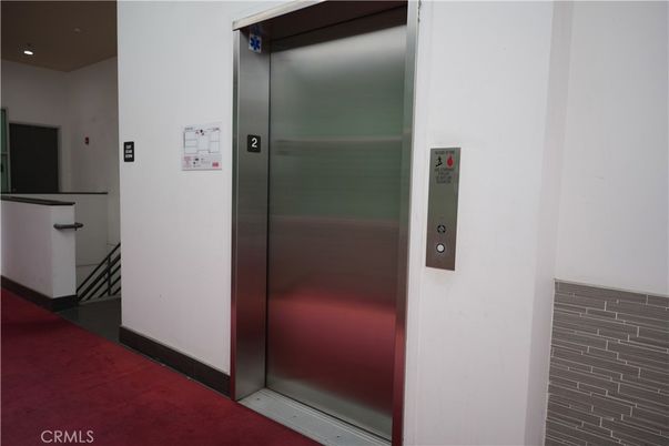 Elevator, Interior