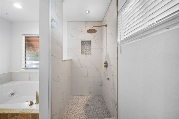 Bathroom, Interior, Marble Walls, Recessed Lighting