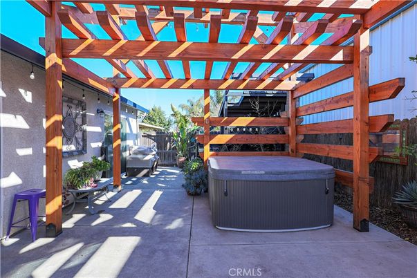 Exterior, Hot Tub