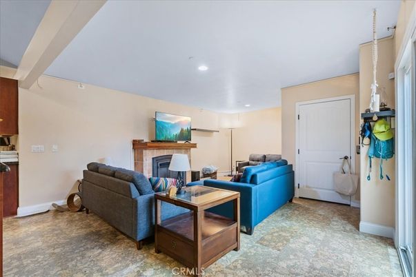 Fireplace, Interior, Living room, Recessed Lighting