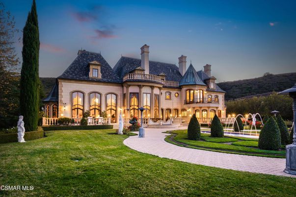 Backyard, Exterior, Facade, French Provincial