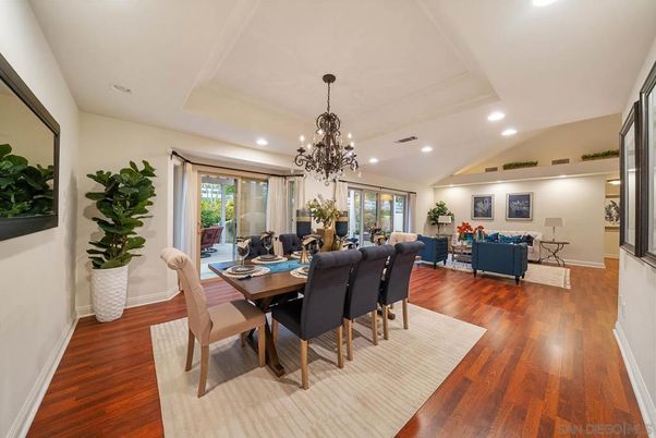 Chandelier, Dining room, Interior, Living room, Recessed Lighting, Wood Texture Flooring