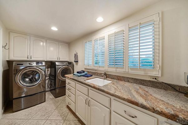 Interior, Recessed Lighting, Washer