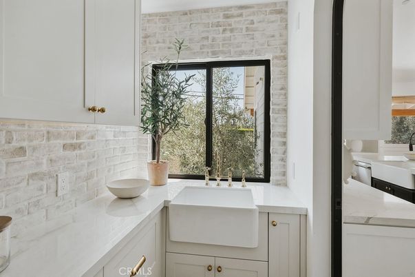 Bathroom, Interior, Stone Walls
