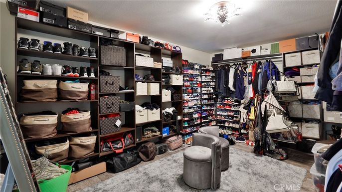 Interior, Walk-in Closets