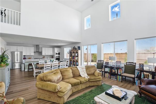 Dining room, Interior, Kitchen, Living room, Stainless Steel Appliances, Wood Texture Flooring