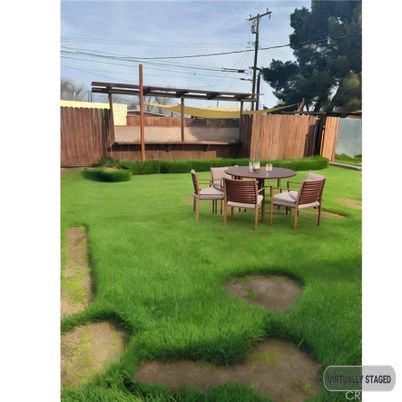 Backyard, Exterior