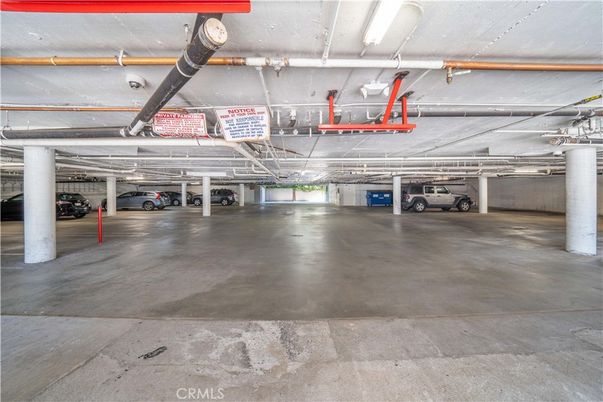Garage, Interior