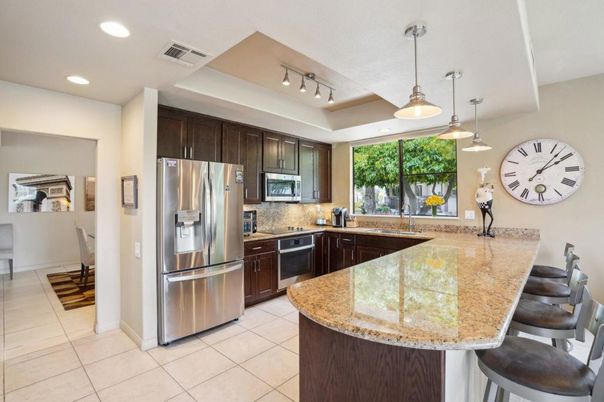 Dining room, Interior, Kitchen, Pendant Lights, Recessed Lighting, Stainless Steel Appliances