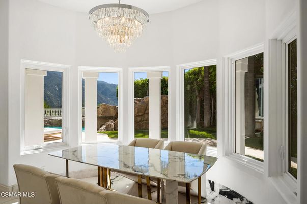 Chandelier, Dining room, Interior