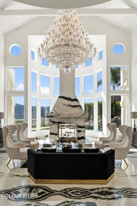 Chandelier, Interior, Living room, Marble, Recessed Lighting
