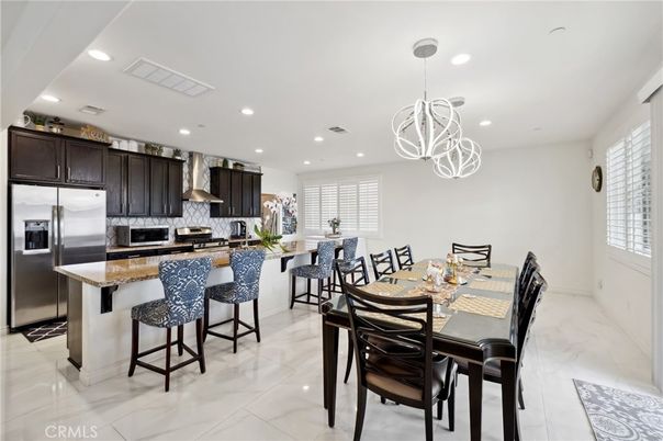 Dining room, Interior, Kitchen, Pendant Lights, Recessed Lighting, Stainless Steel Appliances