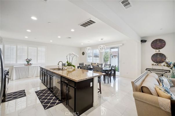 Chandelier, Dining room, Interior, Kitchen, Living room, Recessed Lighting