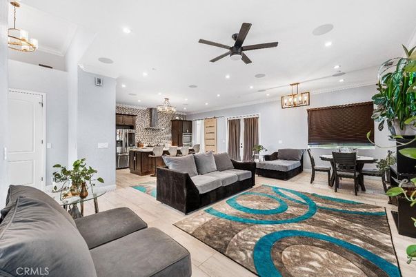 Chandelier, Dining room, Interior, Kitchen, Living room, Pendant Lights, Recessed Lighting, Stainless Steel Appliances