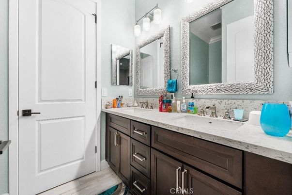 Bathroom, Dual Sink Vanities, Interior, Wood Texture Flooring
