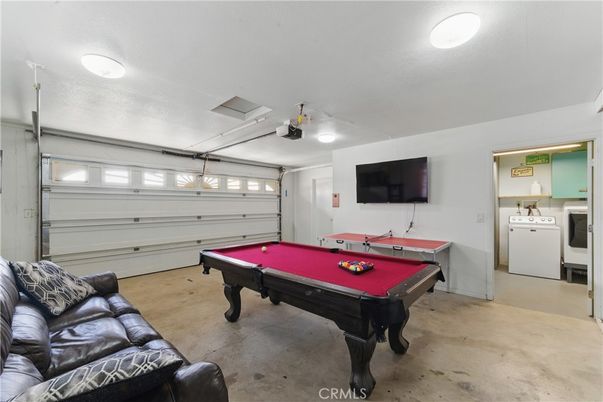 Billiard Table, Game Room, Garage, Interior, Washer