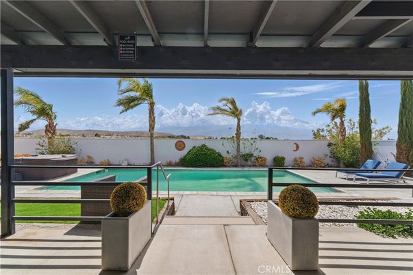 Exterior, Pool, Other