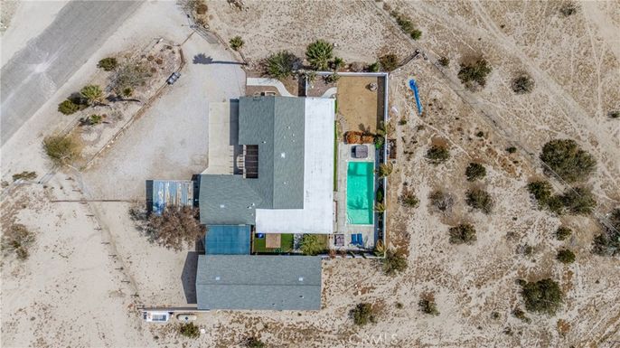 Exterior, Drone