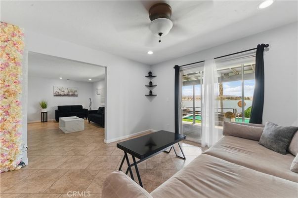 Interior, Living room, Recessed Lighting, Water