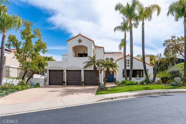 Attached, Exterior, Facade, Spanish Mediterranean