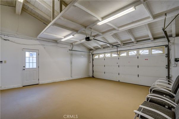 Garage, Interior