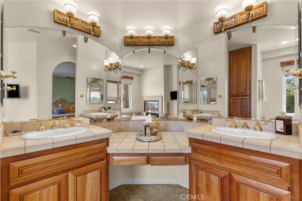 Bathroom, Dual Sink Vanities, Fireplace, Interior, Living room, Recessed Lighting, Tile Countertops