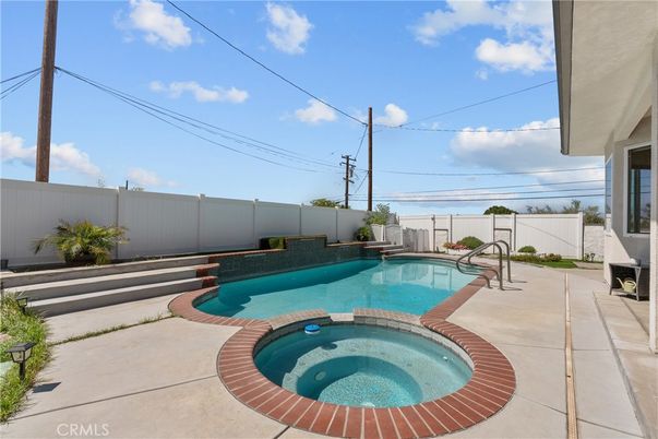 Exterior, Pool, Water