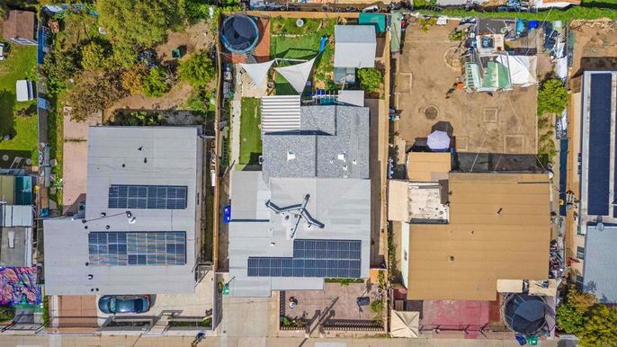 Exterior, Drone