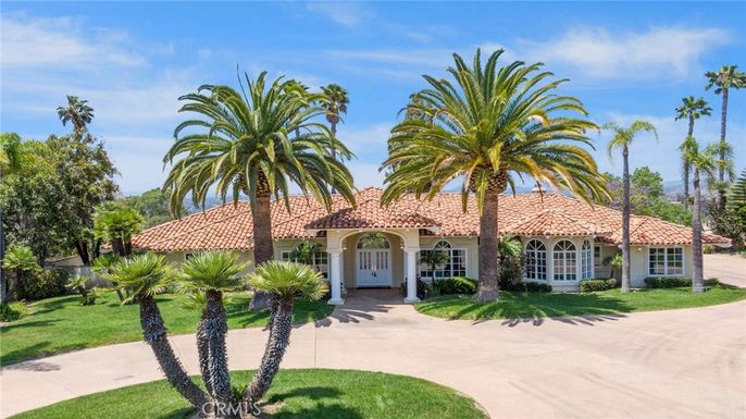 Backyard, Exterior, Facade, Spanish Mediterranean