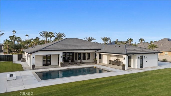 Backyard, Exterior, Pool