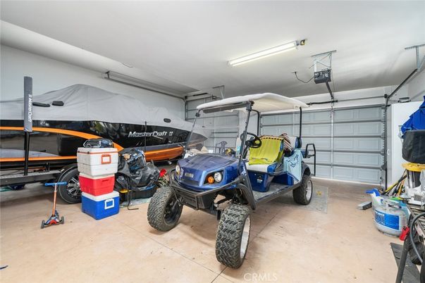 Garage, Interior