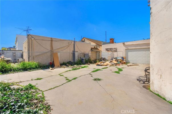 Backyard, Detached Garage, Exterior