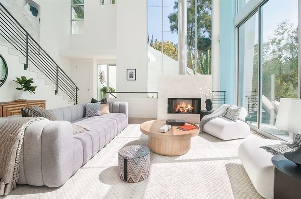 Fireplace, Interior, Living room