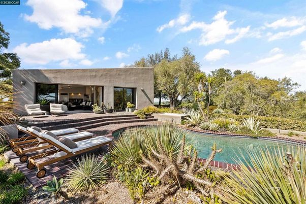 Backyard, Exterior, Pool
