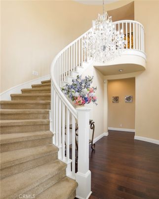Chandelier, Interior, Wood Texture Flooring