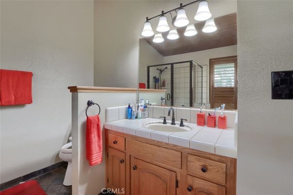 Bathroom, Interior, Tile Countertops