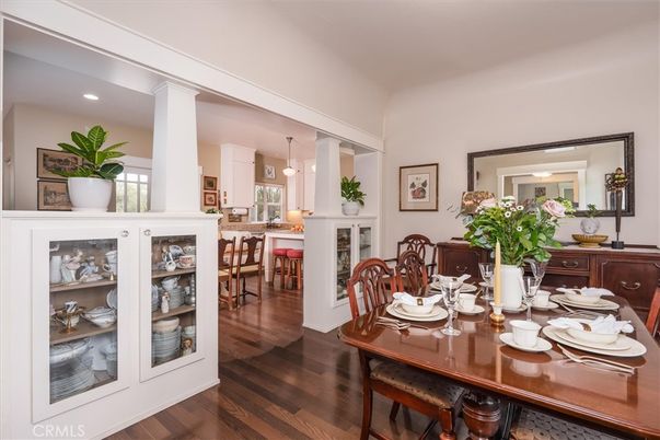 Dining room, Interior, Kitchen, Pendant Lights, Recessed Lighting, Wood Texture Flooring