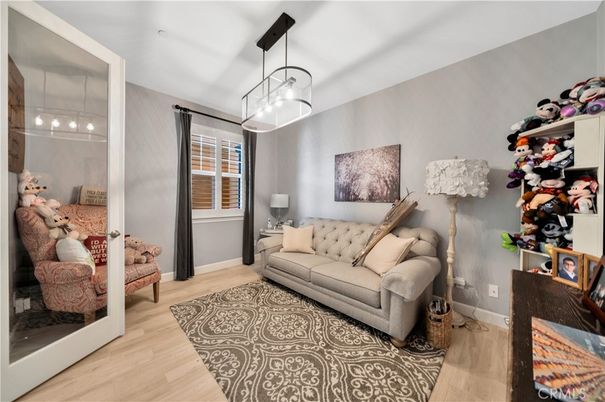 Interior, Living room, Pendant Lights, Wood Texture Flooring