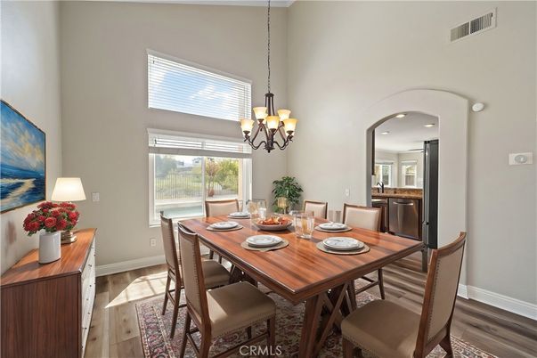 Chandelier, Dining room, Interior, Recessed Lighting, Wood Texture Flooring