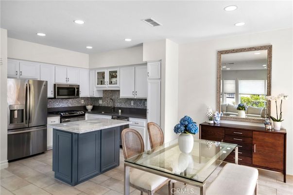 Dining room, Interior, Kitchen, Recessed Lighting, Stainless Steel Appliances