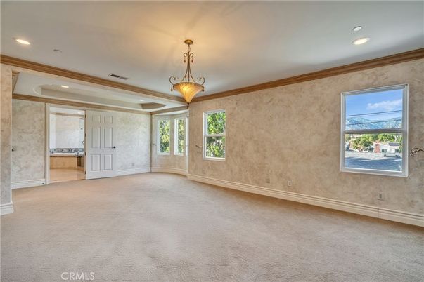 Empty room, Interior, Pendant Lights, Recessed Lighting