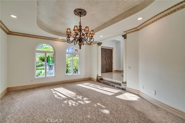 Chandelier, Empty room, Interior, Recessed Lighting
