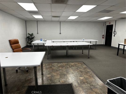 Game Room, Interior, Recessed Lighting