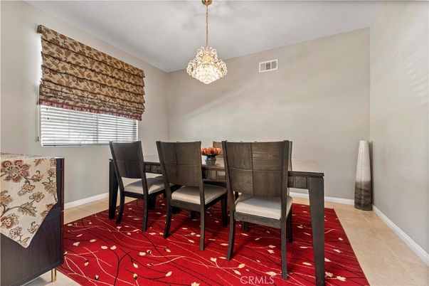 Chandelier, Dining room, Interior, Pendant Lights