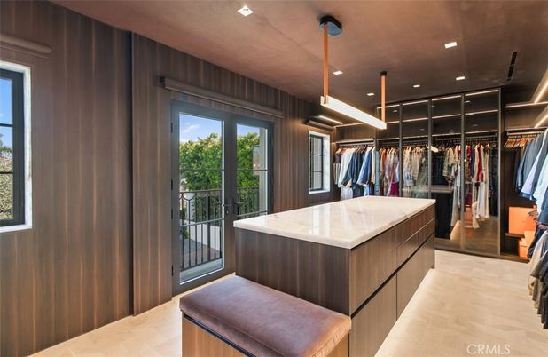 Interior, Recessed Lighting, Walk-in Closets, Wood Texture Flooring