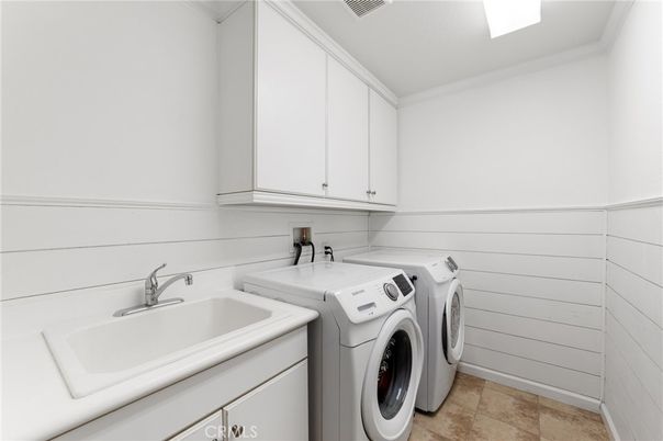 Interior, Washer