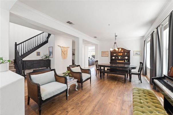 Chandelier, Dining room, Interior, Piano, Wood Texture Flooring