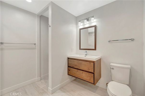 Bathroom, Interior, Recessed Lighting, Wood Texture Flooring