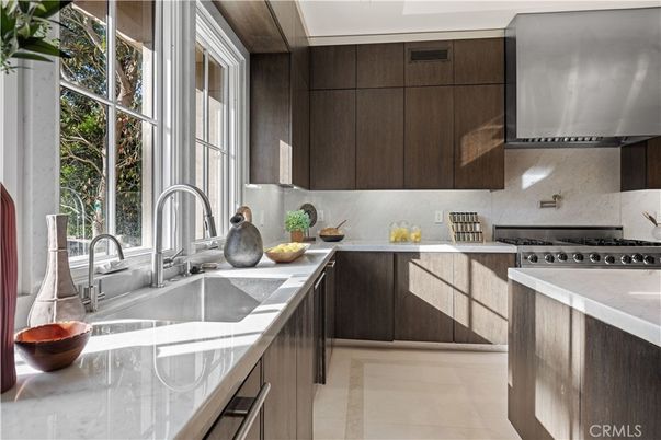 Interior, Kitchen, Stainless Steel Appliances