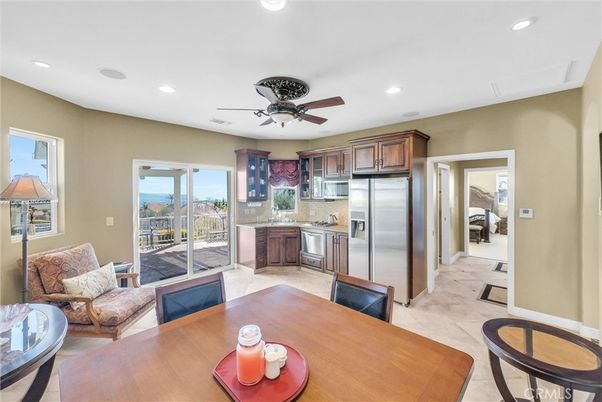 Dining room, Interior, Kitchen, Recessed Lighting, Stainless Steel Appliances